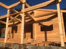 Montage structure en bois lamellé-collé – maison SGWH à Bruxelles